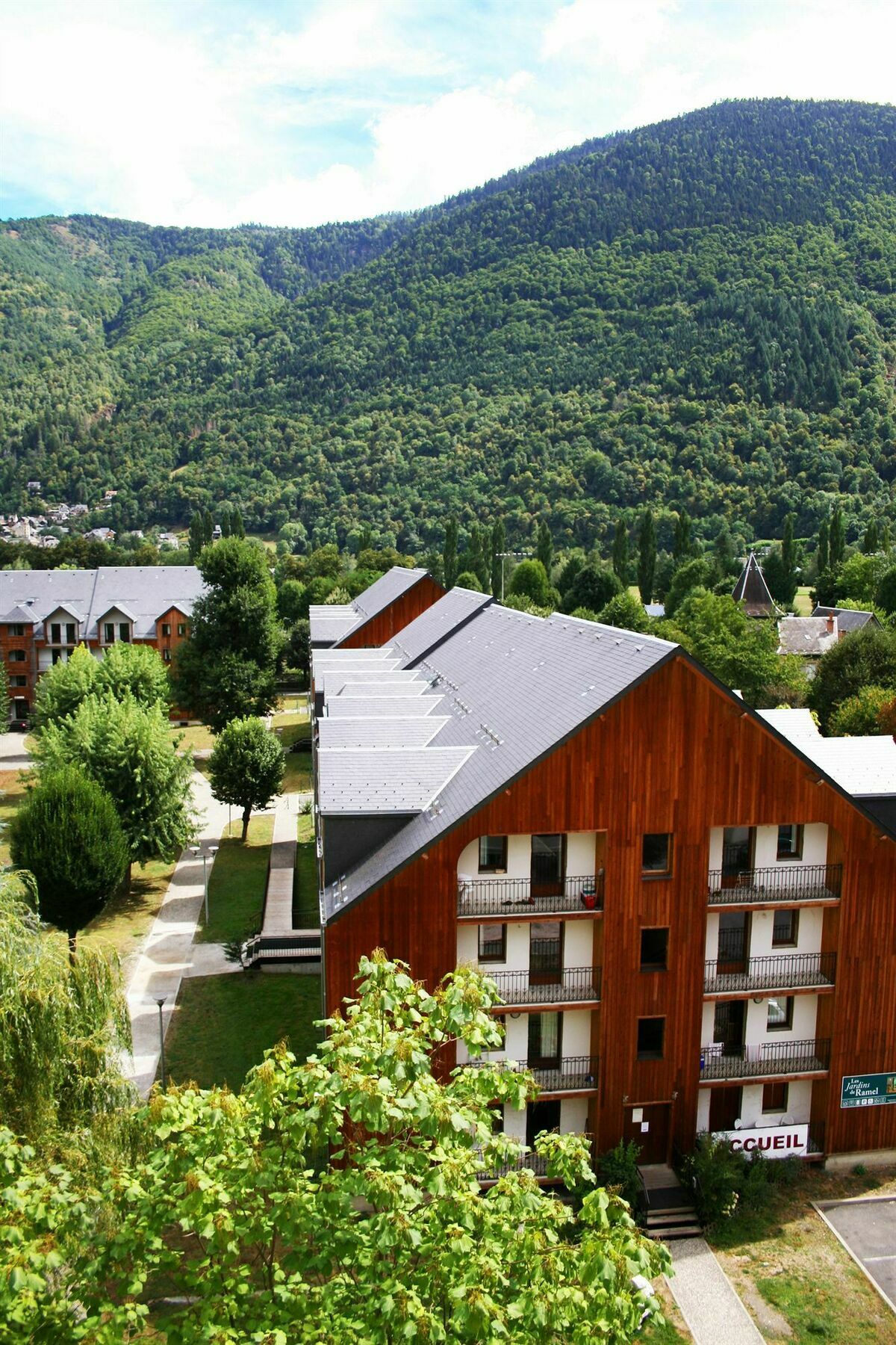 Residence Les Jardins De Ramel By Popinns Bagnères-de-Luchon المظهر الخارجي الصورة